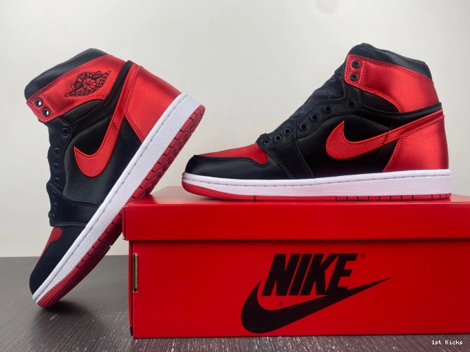 1 Air OG FD4810-061 Satin High WMNS Bred Jordan 0530